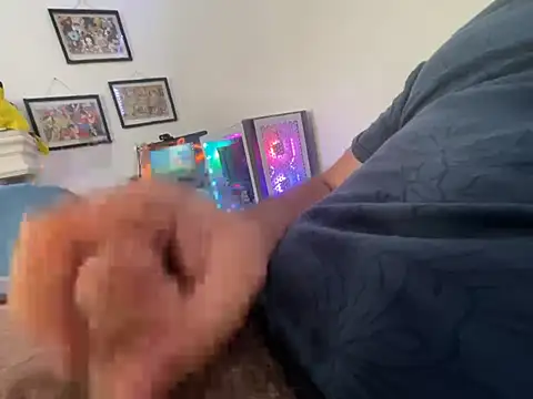 HardlyaBrigade online show from June 2026 07:33:01 PM