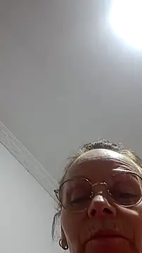 asleycavta online show from April 2026 02:57:01 AM