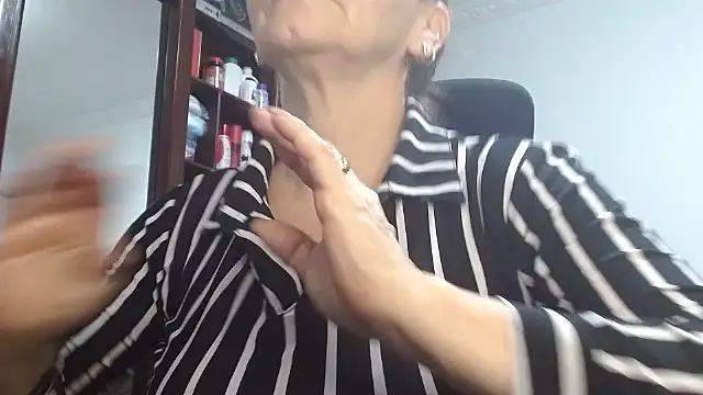 asleycavta online show from December 2025 09:29:01 PM