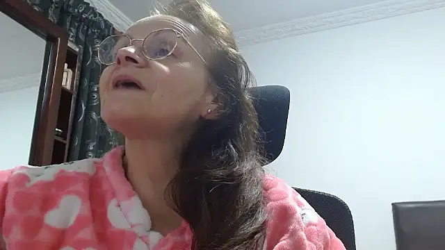 asleycavta online show from October 2025 03:52:02 AM