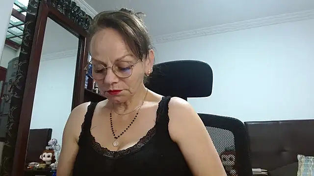 asleycavta online show from February 2026 07:25:01 PM