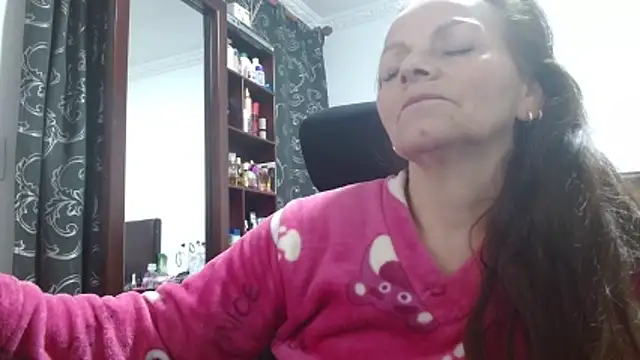 asleycavta online show from April 2026 04:58:01 AM