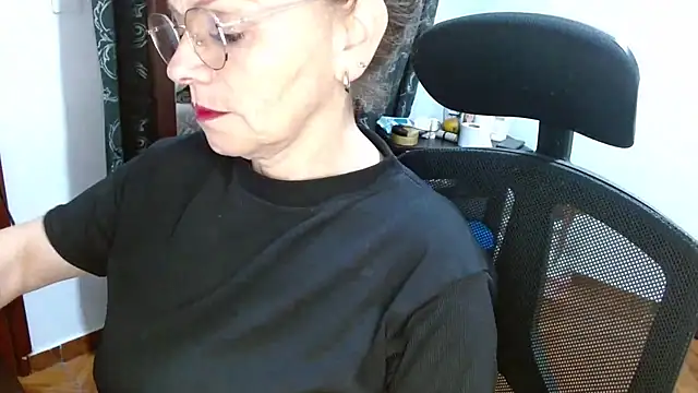 asleycavta online show from November 2025 02:27:01 AM