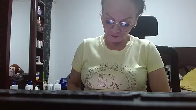 asleycavta online show from March 2026 09:20:01 PM