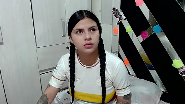 Snapshot of katery_wok11 chatting on October 2025 06:40:01 PM katery wok11 online show from October 2025 06:40:01 PM