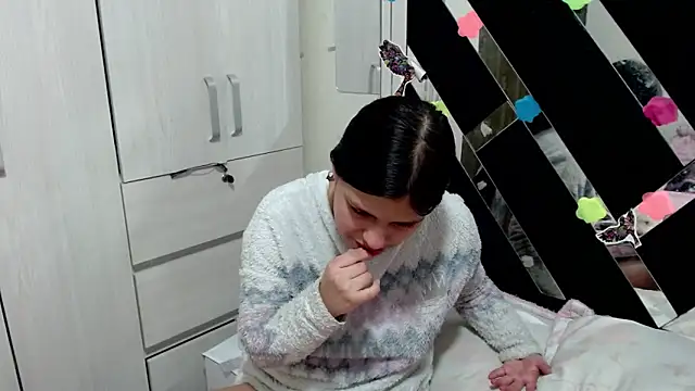 Snapshot of katery_wok11 chatting on November 2025 07:17:02 PM katery wok11 online show from November 2025 07:17:02 PM