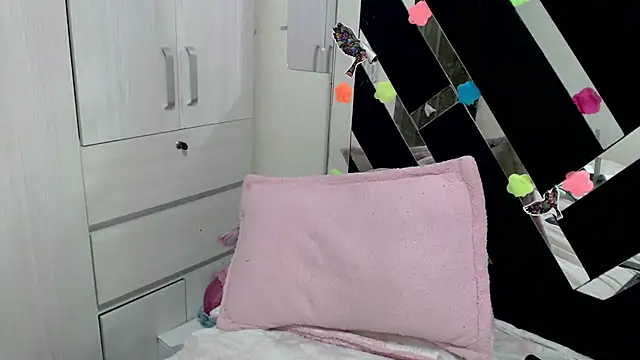 Snapshot of katery_wok11 chatting on November 2025 07:01:01 AM katery wok11 online show from November 2025 07:01:01 AM