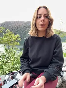 Mia Railey online show from October 2025 02:29:01 PM