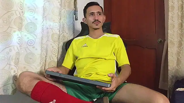 HomeAloneK online show from April 2026 03:36:01 PM