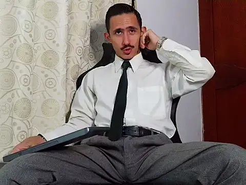 HomeAloneK online show from May 2026 08:04:01 PM