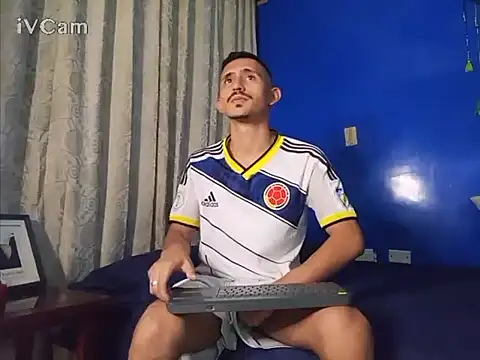 HomeAloneK online show from November 2025 08:31:01 PM