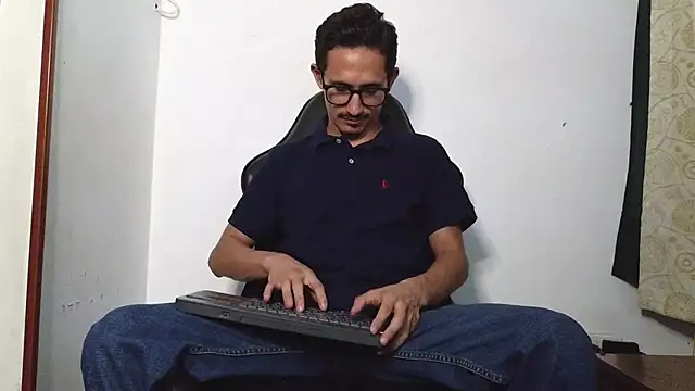 HomeAloneK online show from February 2026 10:20:01 PM