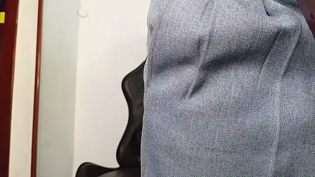 HomeAloneK online show from January 2026 07:53:02 PM