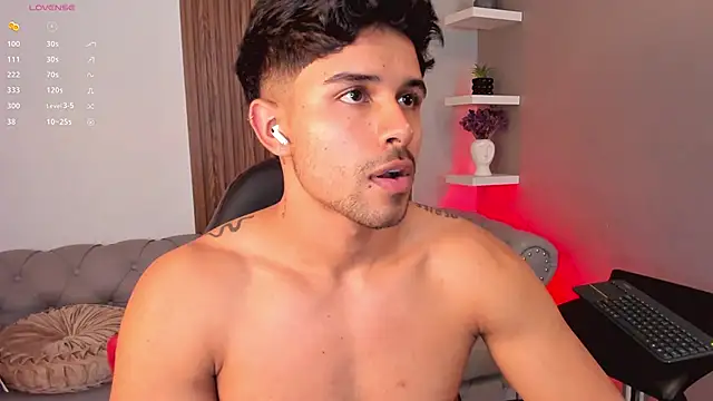 liam collins21 online show from March 2025 05:49:01 PM
