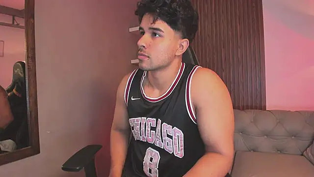 liam collins21 online show from January 2026 12:01:02 PM