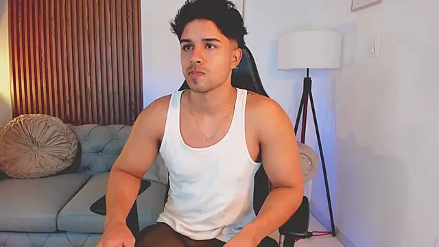 liam collins21 online show from October 2025 11:55:02 AM