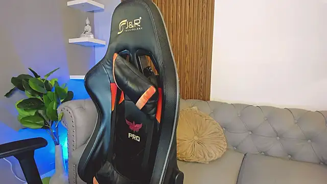 liam collins21 online show from March 2026 11:48:02 AM