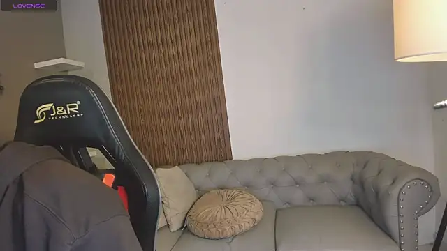 liam collins21 online show from April 2026 11:37:02 AM