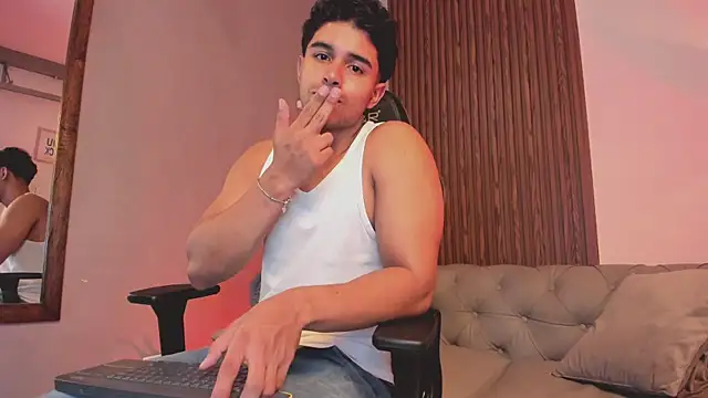 liam collins21 online show from January 2026 12:09:02 PM