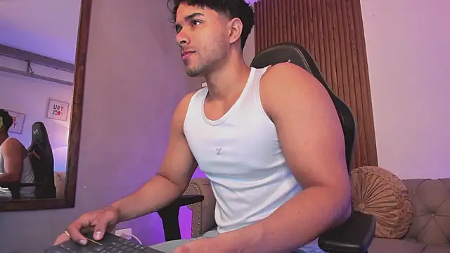 liam collins21 online show from February 2026 11:42:02 AM