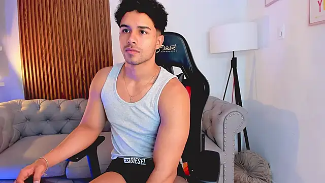 Snapshot of liam_collins21 chatting on October 2025 12:02:01 PM liam collins21 online show from October 2025 12:02:01 PM