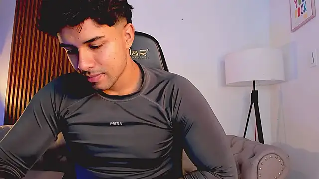 Snapshot of liam_collins21 chatting on November 2025 11:47:02 AM liam collins21 online show from November 2025 11:47:02 AM