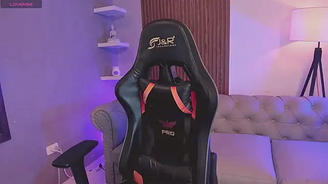 liam collins21 online show from January 2026 11:50:01 AM