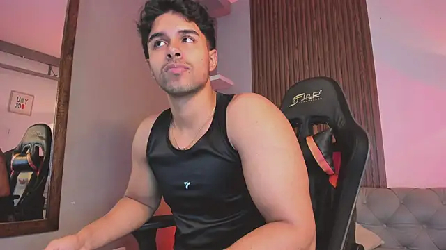 liam collins21 online show from January 2026 12:01:01 PM