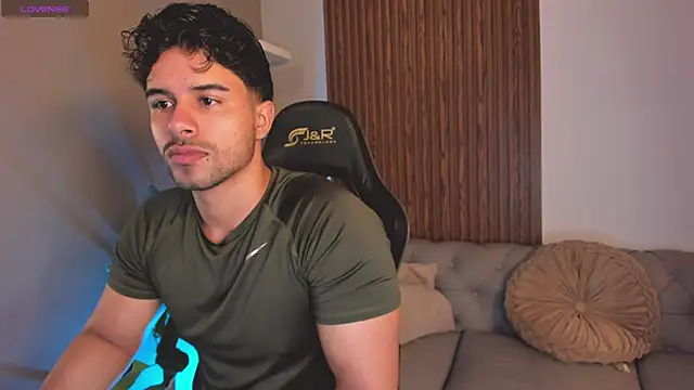 liam collins21 online show from March 2026 11:57:02 AM