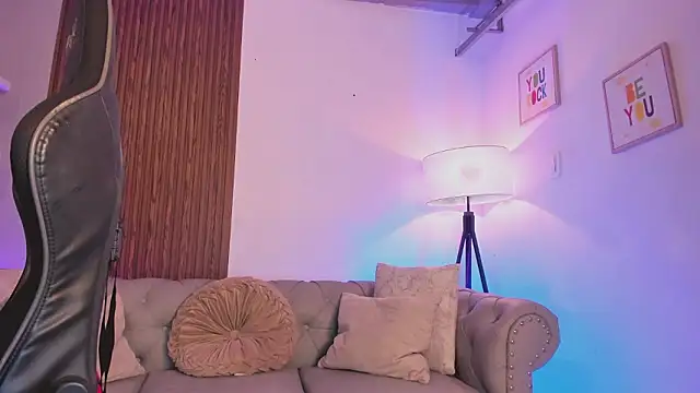 liam collins21 online show from February 2026 12:01:02 PM