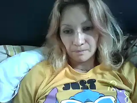 Snapshot of Paulita_x3 chatting on February 2025 04:39:02 PM Paulita x3 online show from February 2025 04:39:02 PM
