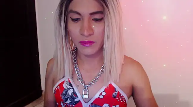 Snapshot of HugeDanex chatting on January 2025 06:02:02 AM HugeDanex online show from January 2025 06:02:02 AM