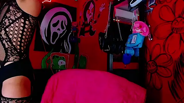 HugeDanex online show from February 2026 06:27:01 PM