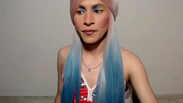 HugeDanex online show from December 2025 07:07:01 AM