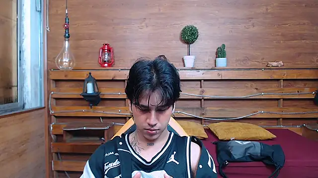 alex 477 online show from November 2025 11:43:02 AM