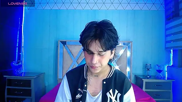 alex 477 online show from November 2025 11:43:01 AM