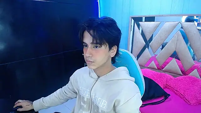 alex 477 online show from November 2025 11:36:02 AM