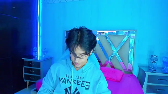 alex 477 online show from February 2026 11:42:02 AM