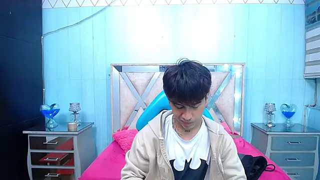 alex 477 online show from September 2025 11:39:02 AM