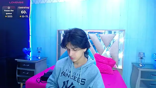 alex 477 online show from April 2026 12:00:01 PM