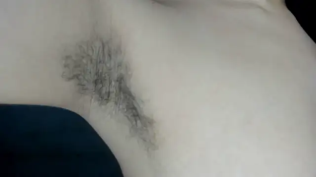 Jade Dorthini online show from November 2025 07:52:02 PM