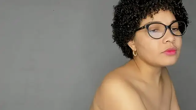 Jade Dorthini online show from November 2025 09:48:02 PM