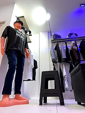 kim monti online show from November 2025 09:07:01 PM