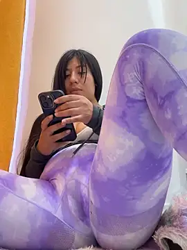 kim monti online show from November 2025 11:08:01 PM