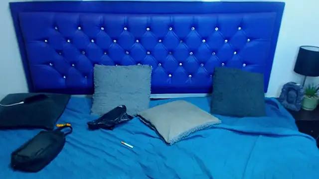 kiwii nasty online show from February 2026 02:34:01 AM