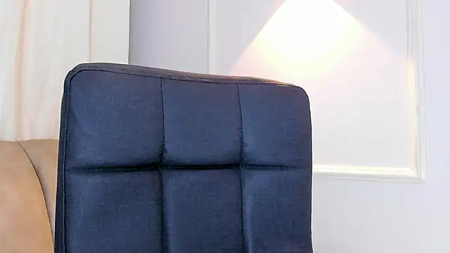 Snapshot of Lia_walton chatting on February 2025 12:05:02 PM Lia walton online show from February 2025 12:05:02 PM