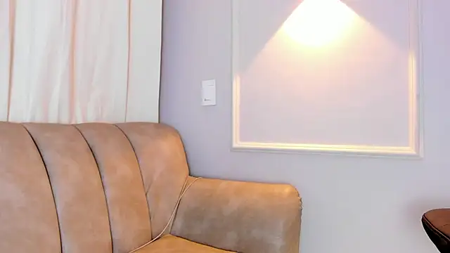 Snapshot of Lia_walton chatting on March 2025 12:04:01 PM Lia walton online show from March 2025 12:04:01 PM