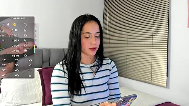 Gigi-bom online show from November 2025 12:10:02 AM