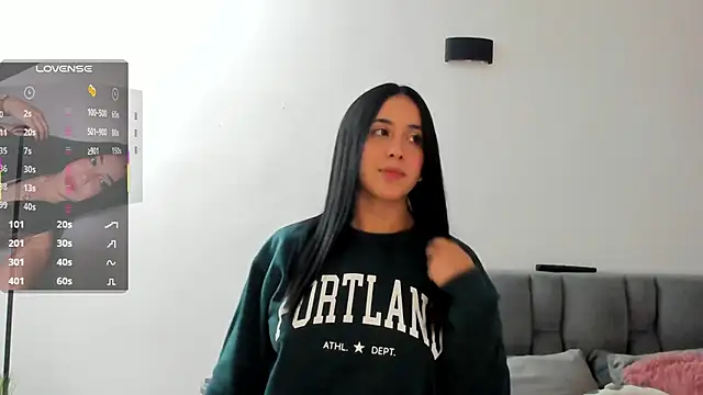 Gigi-bom online show from November 2025 12:14:02 AM