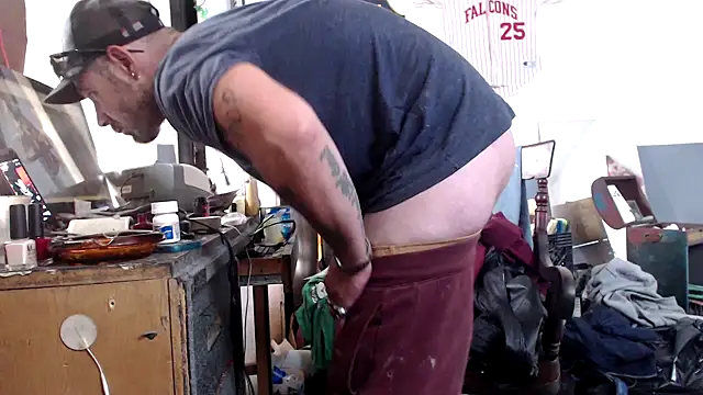 sledge901 online show from November 2025 03:38:01 PM